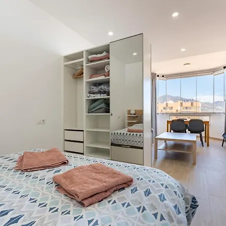 Seaview 1 Bedroom Modern Apartamento Fuengirola